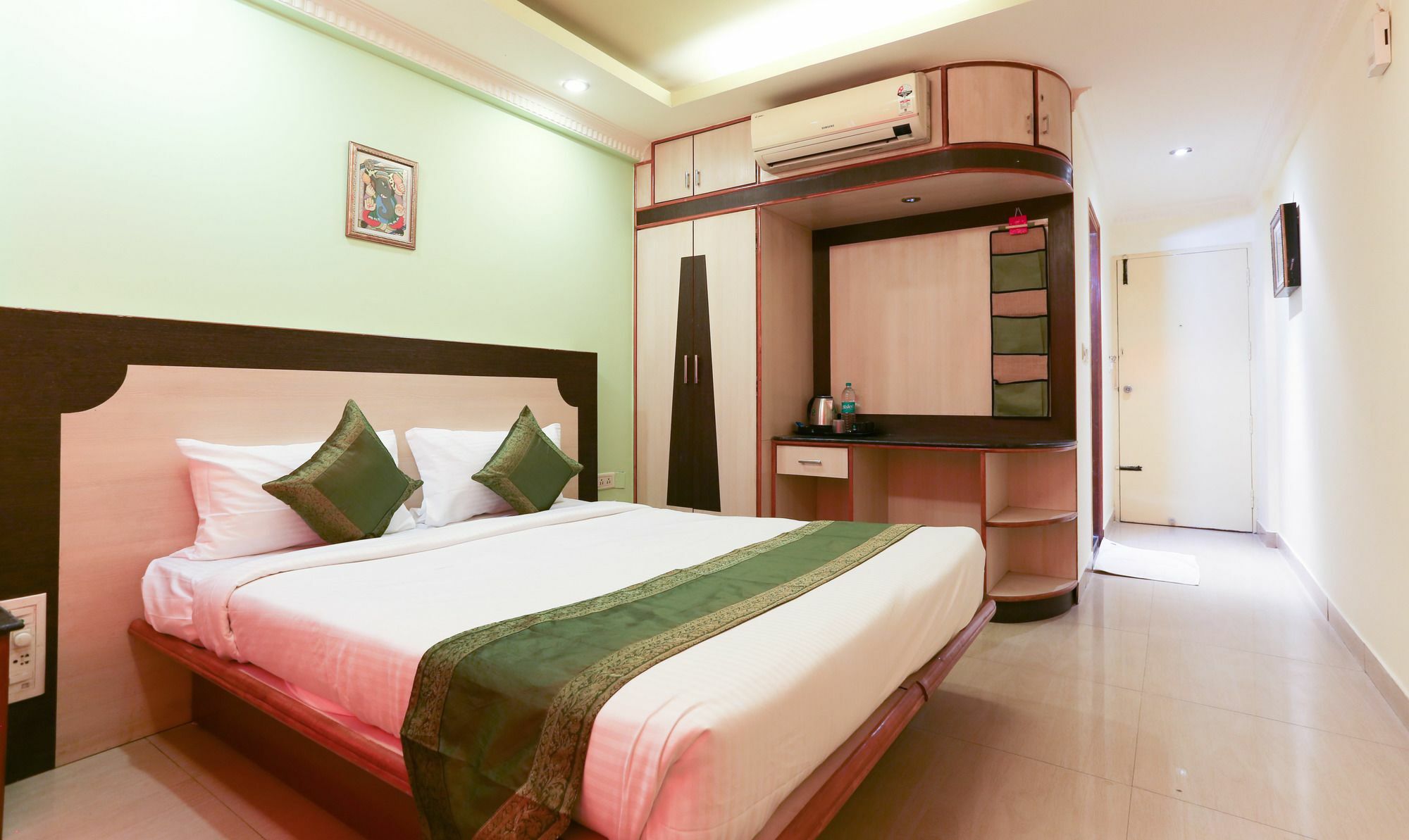 Treebo Trip Grand Regency Otel Bangalore Dış mekan fotoğraf